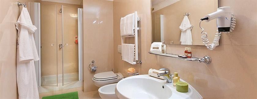 Carl & Do Hotel Baveno Exterior photo