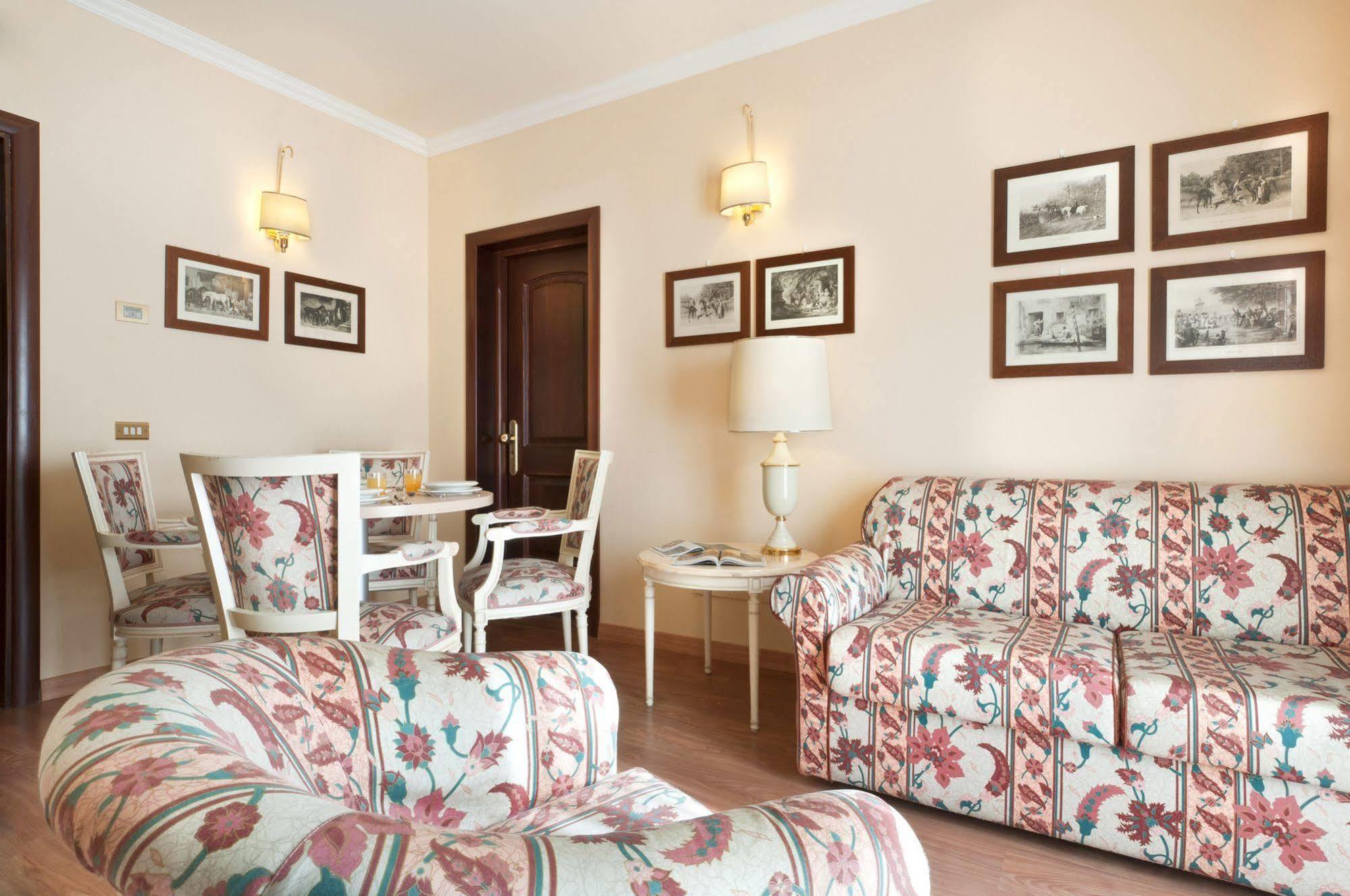 Carl & Do Hotel Baveno Exterior photo