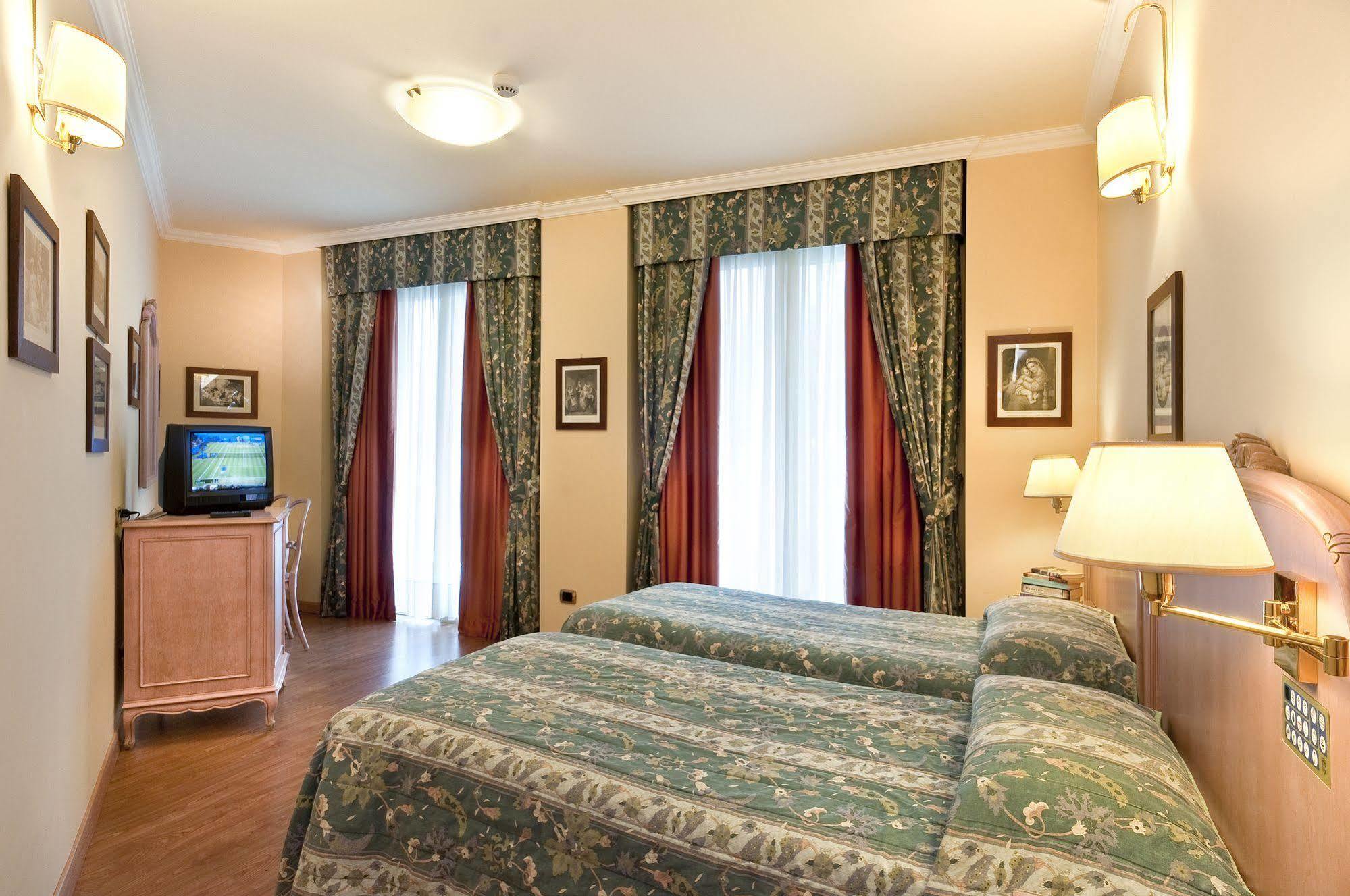 Carl & Do Hotel Baveno Exterior photo