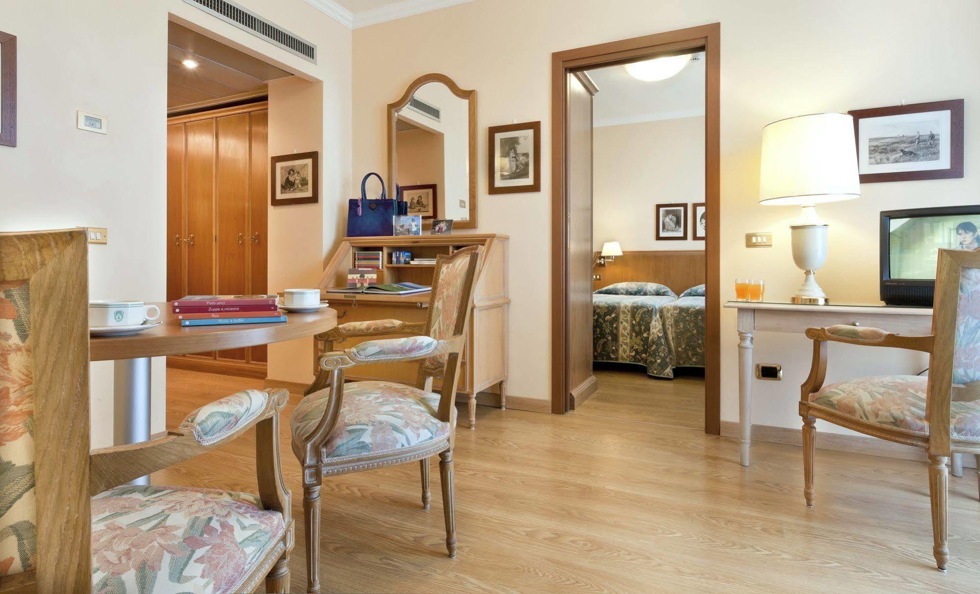 Carl & Do Hotel Baveno Exterior photo